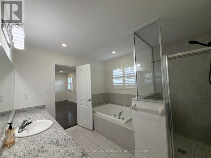 MAIN - 2432 EQUESTRIAN CRESCENT, Oshawa (Windfields), Ontario, L1L0L7