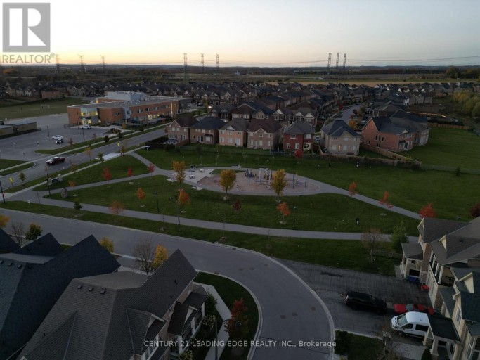 MAIN - 2432 EQUESTRIAN CRESCENT, Oshawa (Windfields), Ontario, L1L0L7