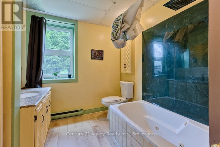 154 MCCAULEY MOUNTAIN ROAD, Bonnechere Valley, Ontario, K0J1M0