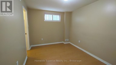 17 SUMMERFIELD CRESCENT Brampton (Brampton West) Ontario photo 14
