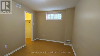 17 SUMMERFIELD CRESCENT Brampton (Brampton West) Ontario photo 15