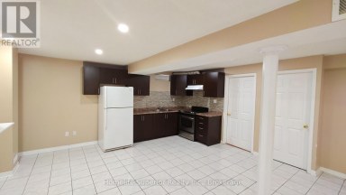 17 SUMMERFIELD CRESCENT Brampton (Brampton West) Ontario photo 6