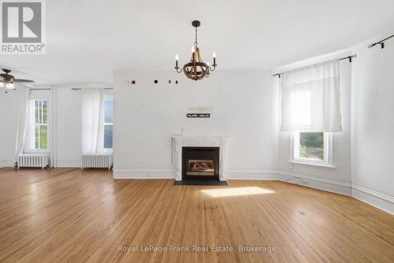16 FRANCIS STREET, Kawartha Lakes (Lindsay), Ontario, K9V3R6