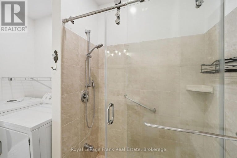 16 FRANCIS STREET, Kawartha Lakes (Lindsay), Ontario, K9V3R6