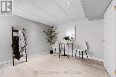 10 TRINITY CRESCENT Whitby (Pringle Creek) Ontario photo 42