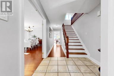 10 TRINITY CRESCENT Whitby (Pringle Creek) Ontario photo 5