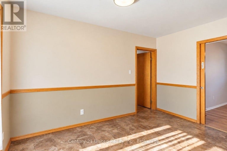 807 HIGHLAND COURT, Peterborough (Northcrest Ward 5), Ontario, K9H5K1