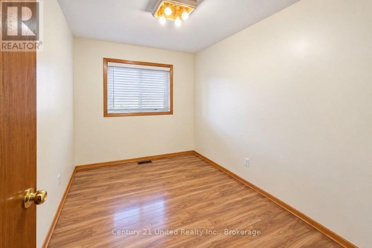 807 HIGHLAND COURT, Peterborough (Northcrest Ward 5), Ontario, K9H5K1