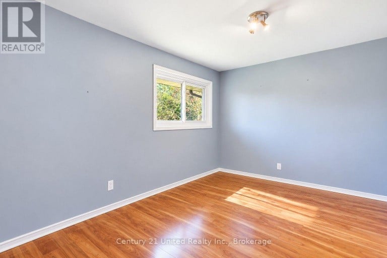 807 HIGHLAND COURT, Peterborough (Northcrest Ward 5), Ontario, K9H5K1