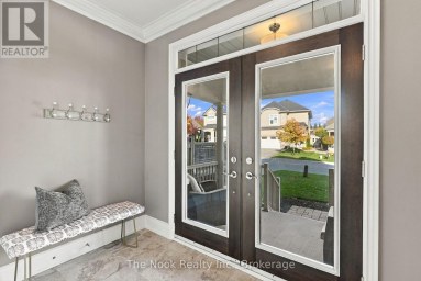 39 SERENE COURT Whitby (Rolling Acres) Ontario photo 3