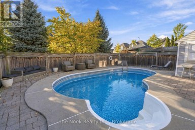 39 SERENE COURT Whitby (Rolling Acres) Ontario photo 40