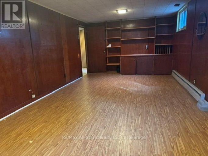 101 COLBORNE STREET W, Kawartha Lakes (Lindsay), Ontario, K9V3T4