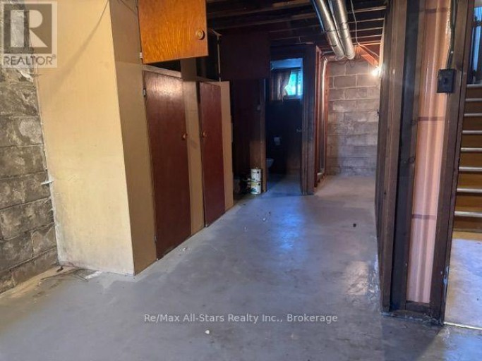 101 COLBORNE STREET W, Kawartha Lakes (Lindsay), Ontario, K9V3T4
