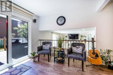 29 HAROLD STREET Whitby (Blue Grass Meadows) Ontario photo 23