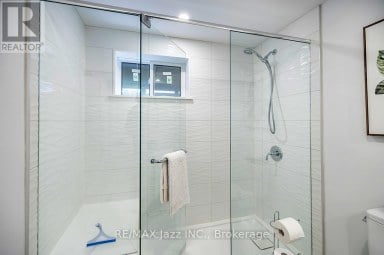 29 HAROLD STREET Whitby (Blue Grass Meadows) Ontario photo 42