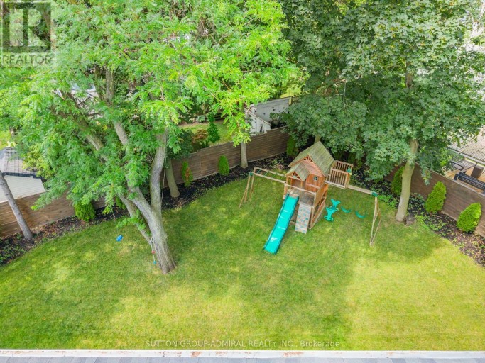 95 PENSTOCK COURT, Richmond Hill (Mill Pond), Ontario, L4C4P3