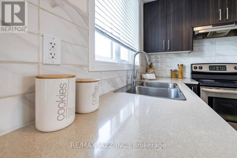 74 AMBEREEN PLACE, Clarington (Bowmanville), Ontario, L1C7H5