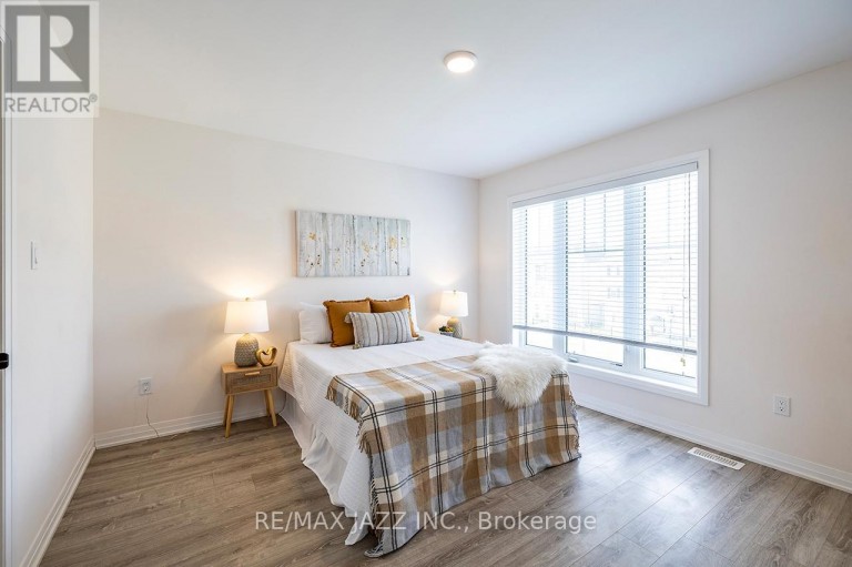 74 AMBEREEN PLACE, Clarington (Bowmanville), Ontario, L1C7H5