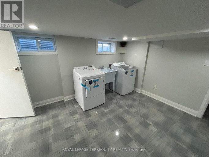292 CELINA STREET, Oshawa (Central), Ontario, L1H4P1