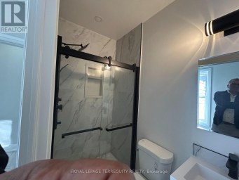 292 CELINA STREET Oshawa (Central) Ontario photo 32