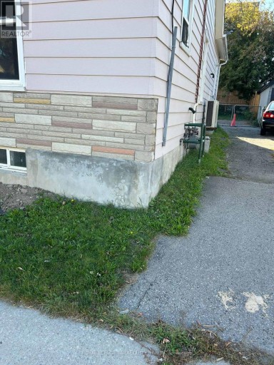 292 CELINA STREET, Oshawa (Central), Ontario, L1H4P1