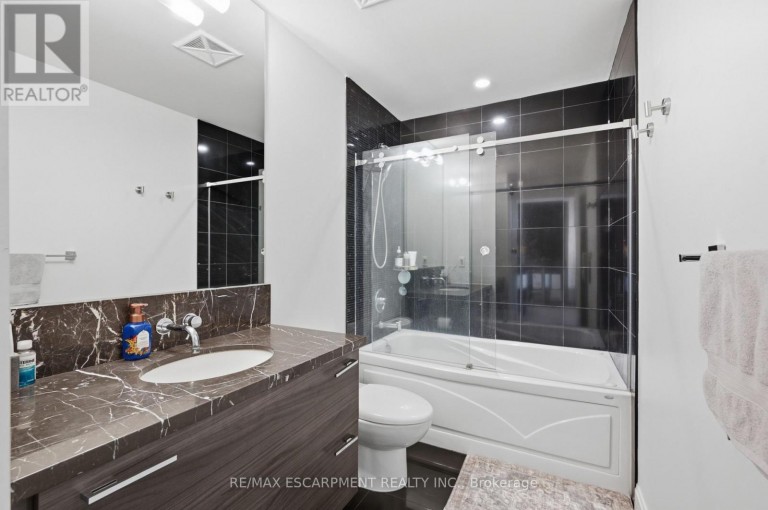 3703 - 33 SHORE BREEZE DRIVE, Toronto (Mimico), Ontario, M8V0G1
