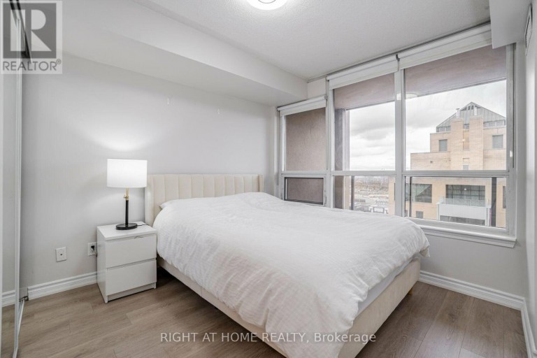 2109 - 4090 LIVING ARTS DRIVE, Mississauga (City Centre), Ontario, L5B4M8