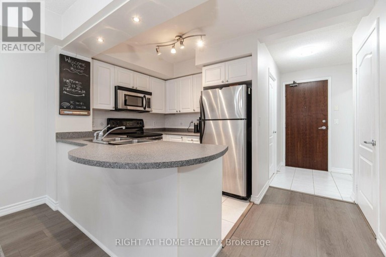 2109 - 4090 LIVING ARTS DRIVE, Mississauga (City Centre), Ontario, L5B4M8