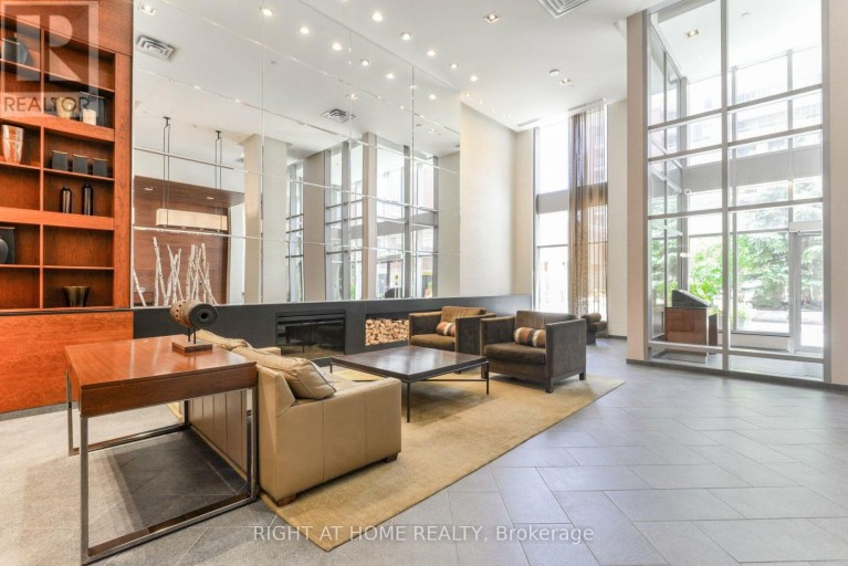 2109 - 4090 LIVING ARTS DRIVE, Mississauga (City Centre), Ontario, L5B4M8