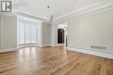 12 HOLLYWOOD CRESCENT King (Nobleton) Ontario photo 7