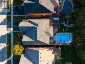 1314 MADDOCK DRIVE Oshawa (Pinecrest) Ontario photo 6