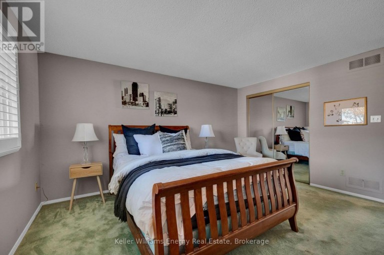 830 SAINT ANNE COURT, Oshawa (Northglen), Ontario, L1J7N1