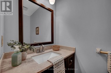 830 SAINT ANNE COURT Oshawa (Northglen) Ontario photo 4