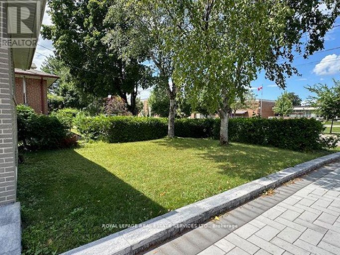 BSMT - 295 PLEASANT AVENUE, Toronto (Newtonbrook West), Ontario, M2R2R2