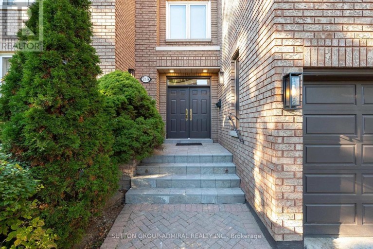 248 HADDINGTON AVENUE, Toronto (Bedford Park-Nortown), Ontario, M5M2P9