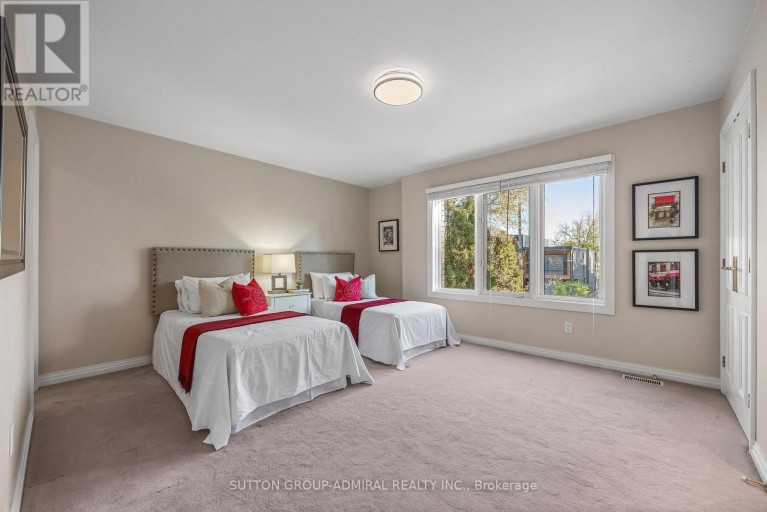 248 HADDINGTON AVENUE, Toronto (Bedford Park-Nortown), Ontario, M5M2P9