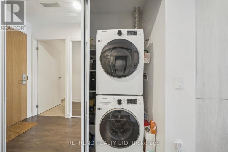 714 - 150 LOGAN AVENUE, Toronto (South Riverdale), Ontario, M4M0E4