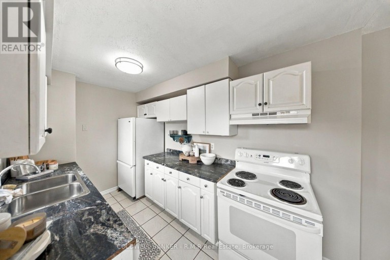 152 LONDONDERRY STREET, Oshawa (Vanier), Ontario, L1J6Z3