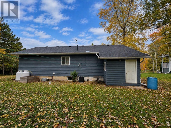 1455 COUNTY RD 3, Prince Edward County (Ameliasburg Ward), Ontario, K0K1L0