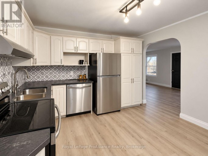 1455 COUNTY RD 3, Prince Edward County (Ameliasburg Ward), Ontario, K0K1L0