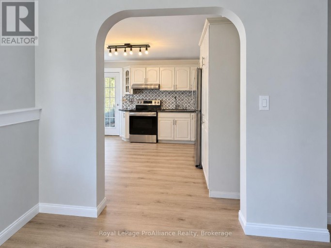 1455 COUNTY RD 3, Prince Edward County (Ameliasburg Ward), Ontario, K0K1L0