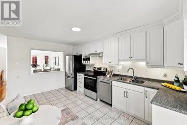 432 DUFFY STREET Cobourg Ontario photo 13