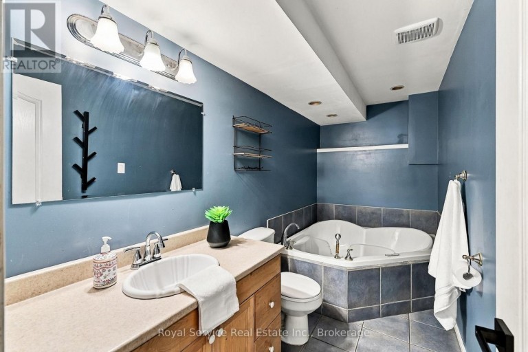 432 DUFFY STREET, Cobourg, Ontario, K9A5M8