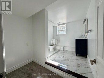 1135 RAVENSHOE ROAD S East Gwillimbury (Queensville) Ontario photo 19