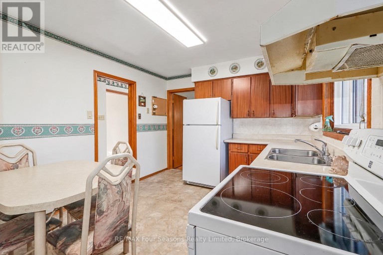 26 LOCKE AVENUE, Clearview (Stayner), Ontario, L0M1S0