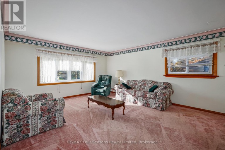 26 LOCKE AVENUE, Clearview (Stayner), Ontario, L0M1S0