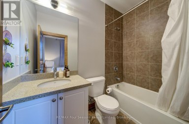 9 WINDROSE VALLEY BOULEVARD Clearview Ontario photo 36