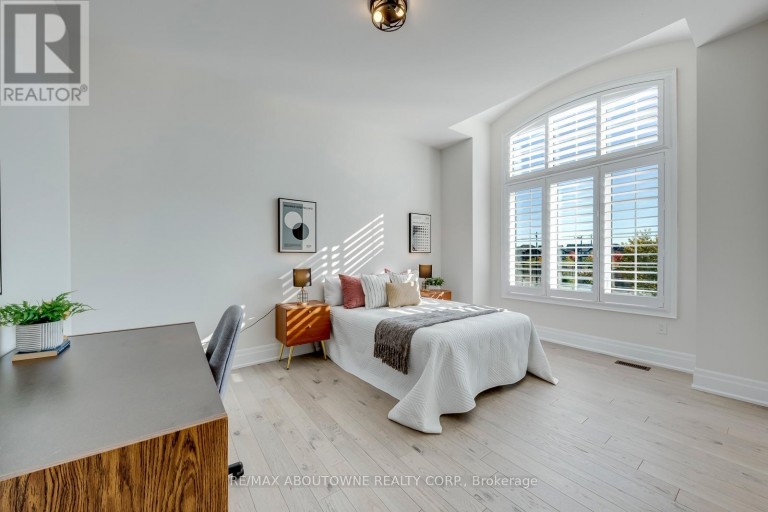 2359 SAW WHET BOULEVARD, Oakville (GA Glen Abbey), Ontario, L6M5M8
