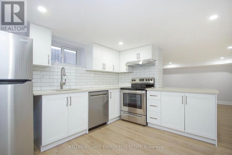 LOWER - 574 OLIVE AVENUE, Oshawa (Donevan), Ontario, L1H2R3