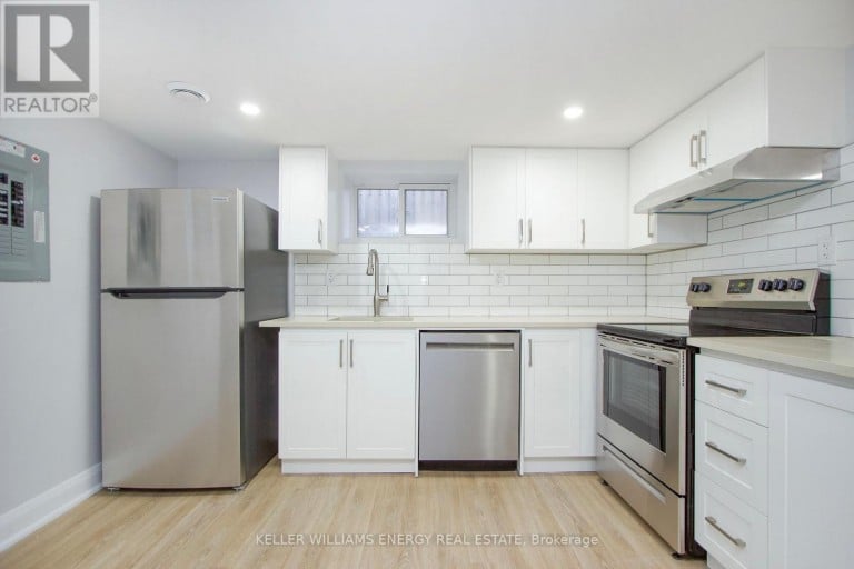 LOWER - 574 OLIVE AVENUE, Oshawa (Donevan), Ontario, L1H2R3